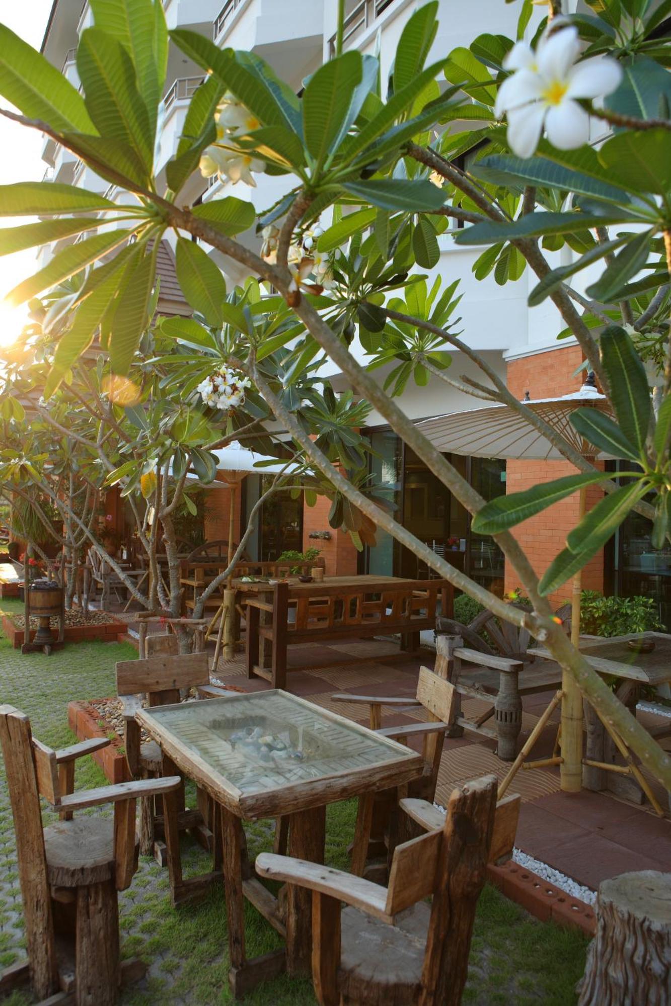Asia Hotels Group Čiang Mai Exteriér fotografie